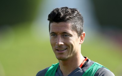 绿茵电竞评论-克瓦拉茨赫利亚当选意甲最佳进攻球员