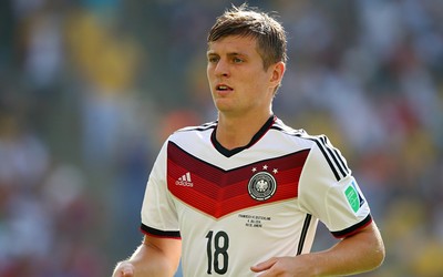 绿茵电竞讨论-皮亚尼奇称C罗的职业态度是榜样